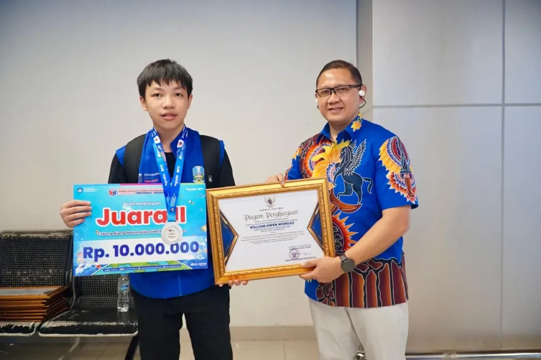 William Owen Wongso, siswa SMPK Kolese Santo Yusup 1 Malang, Raih Medali Perak OSN 2025 Bidang Matematika