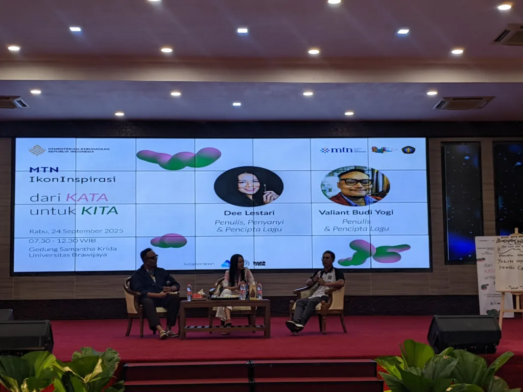Dee Lestari dan Valiant Budi Yogi Motivasi Ribuan Talenta Sastra Muda Malang