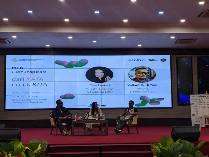 Dee Lestari dan Valiant Budi Yogi Motivasi Ribuan Talenta Sastra Muda Malang