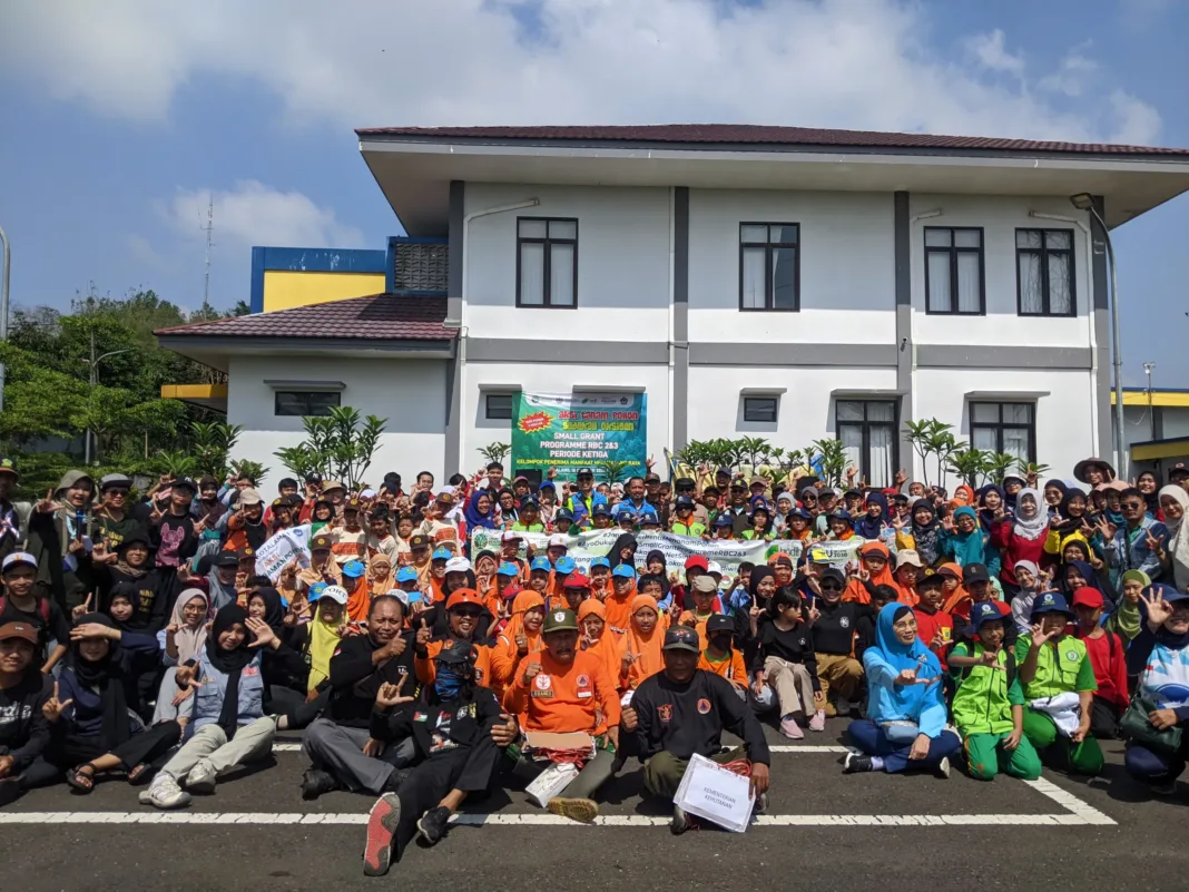 Aksi Tanam 1000 Pohon di TPA Supit Urang, Upaya HPAI dan Pelajar Cegah Longsor dan Polusi