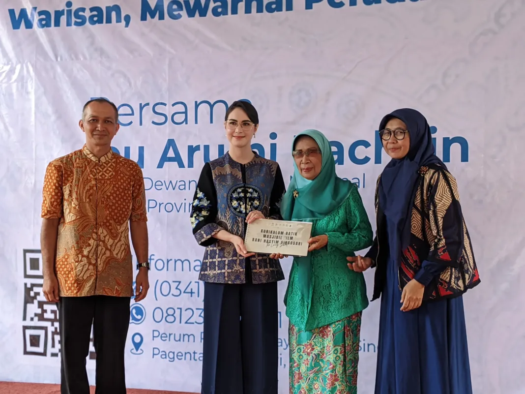 Yayasan Bani Hasyim Malang Luncurkan Kurikulum Batik, Diresmikan Arumi Bachsin