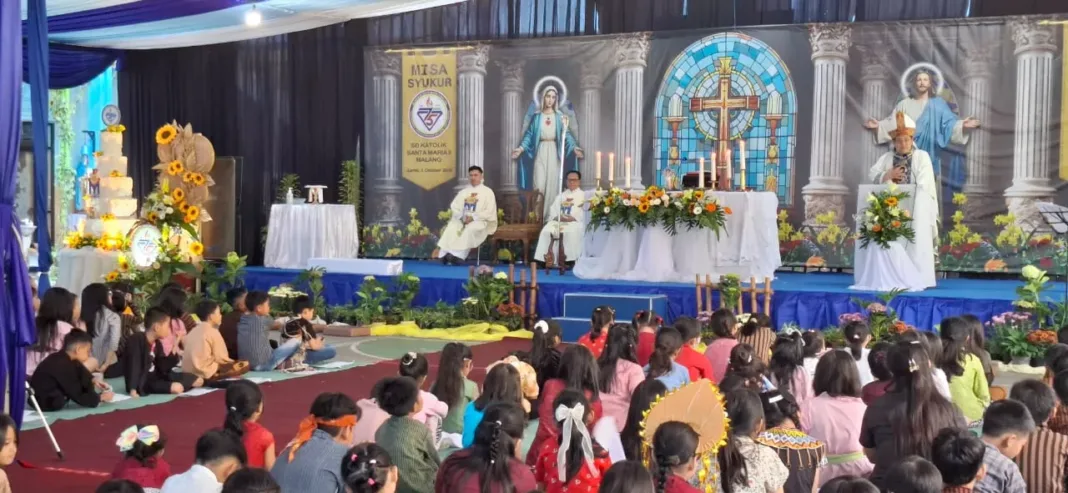 Uskup Keuskupan Malang Pimpin Misa Syukur SD Katolik Santa Maria II