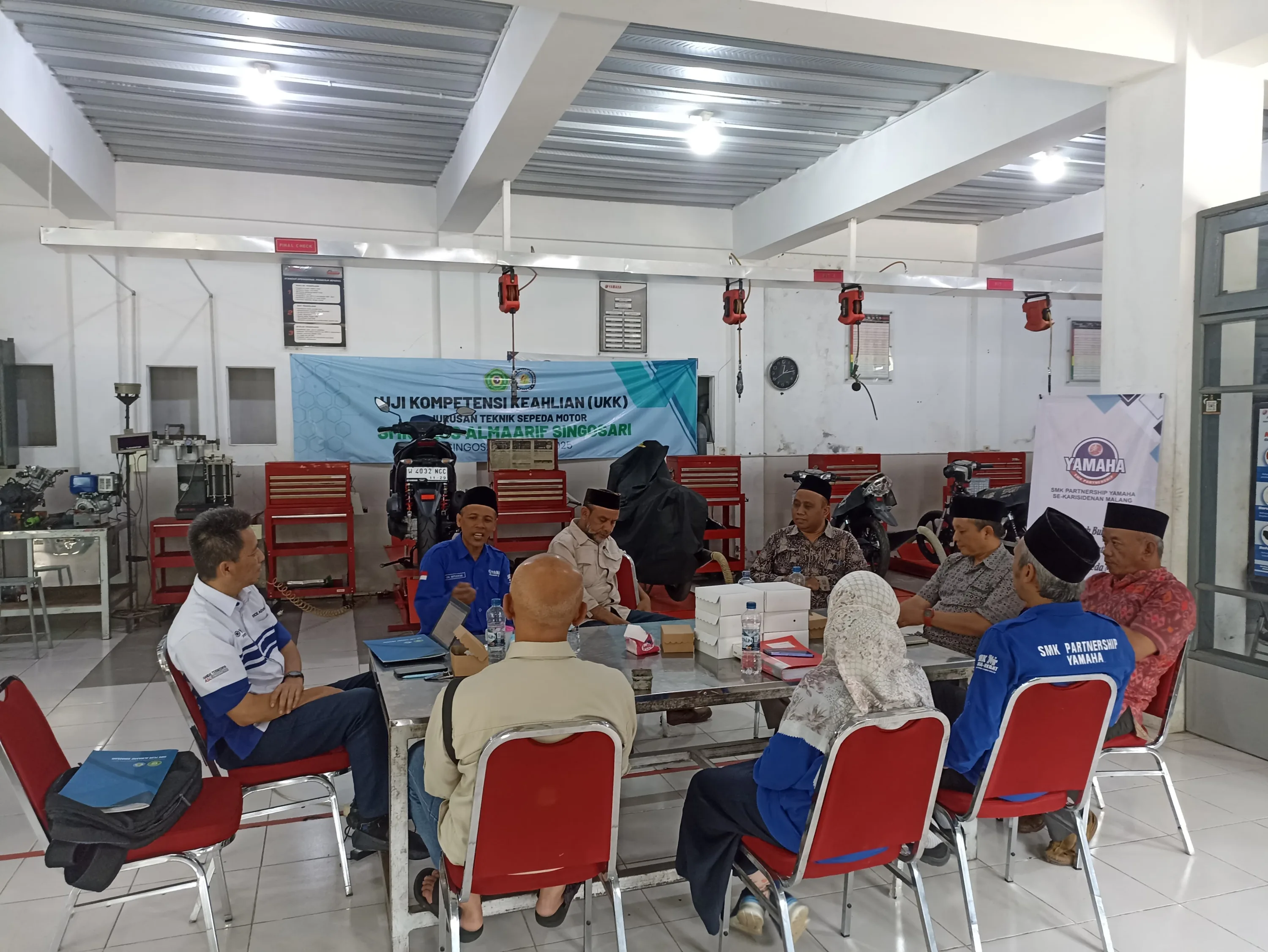 SMK Plus Almaarif Singosari Pertahankan Predikat Kelas A dari Yamaha SMK plus almaarif Singosari