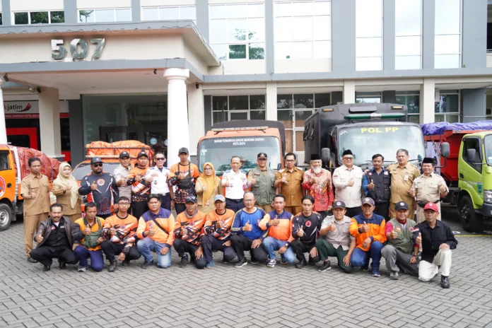 Wali Kota Nurochman Lepas Bantuan Kemanusiaan Wujud Solidaritas Untuk Warga Aceh dan Sumatera