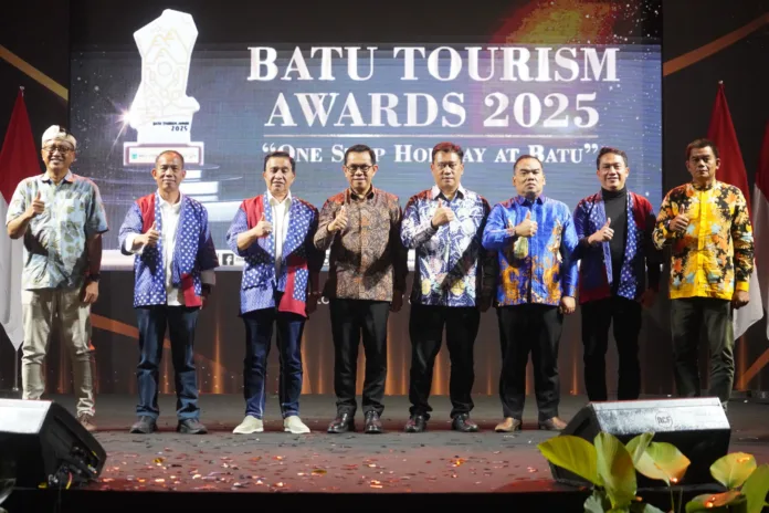 Pemkot Batu Apresiasi Pegiat Pariwisata dalam Batu Tourism Awards dan Launching Kalender Event 2026