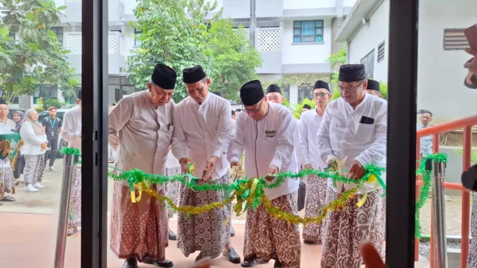 Grand Unisma Stay Sekelas Hotel Berbintang