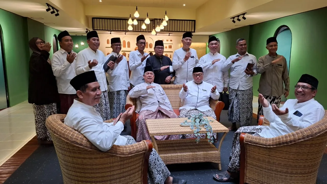 Grand Unisma Stay Sekelas Hotel Berbintang Grand Unisma Stay Sekelas Hotel