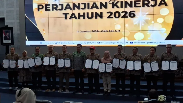 UM Beri Reward Pencapaian Kinerja Terbaik 2025 Dan Penandatanganan Kontrak Kinerja 2026