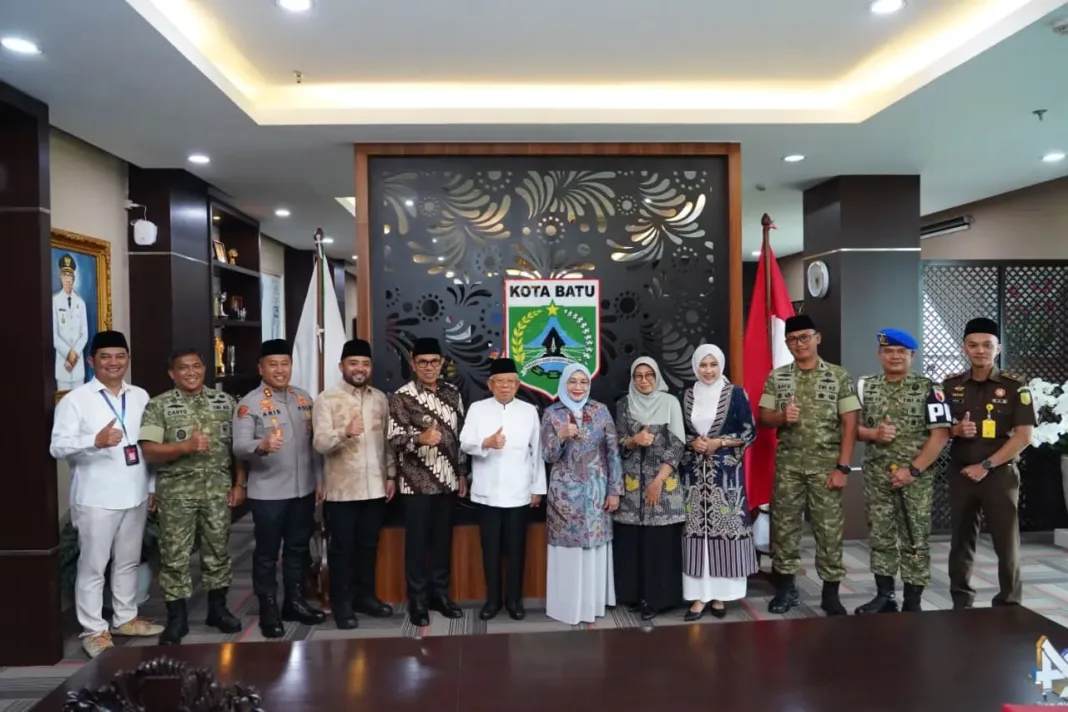 Wakil Presiden Republik Indonesia ke-13, KH. Ma’ruf Amin, berkunjung ke Balai Kota Among Tani