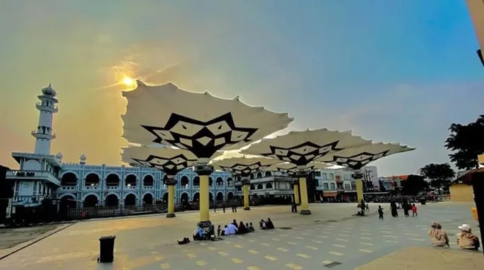 Payung Madinah Jadi Primadona Wisata di Kota Pasuruan, Tembus 400 Ribu Pengunjung