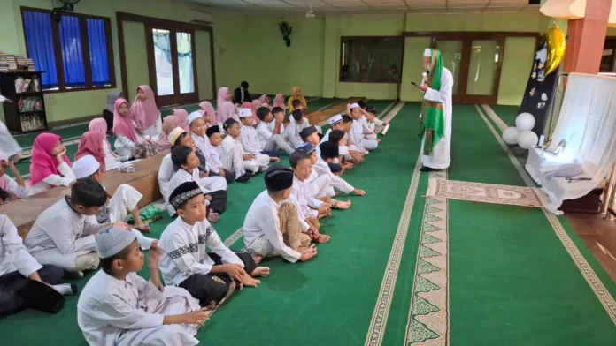 Peringatan Isra Mikraj di SDIT Ahmad Yani Malang ; Siswa Petik Hikmah Di “Sidratul Muntaha”