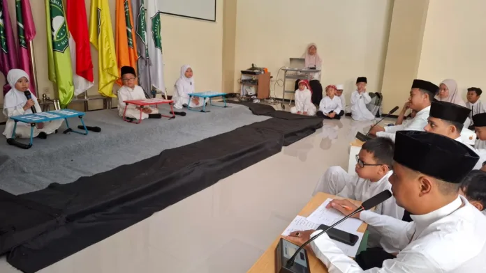 Isra Mikraj di SD Islam Sabilillah Malang 2, Dimeriahkan Lomba Dan Dongeng Hikmah