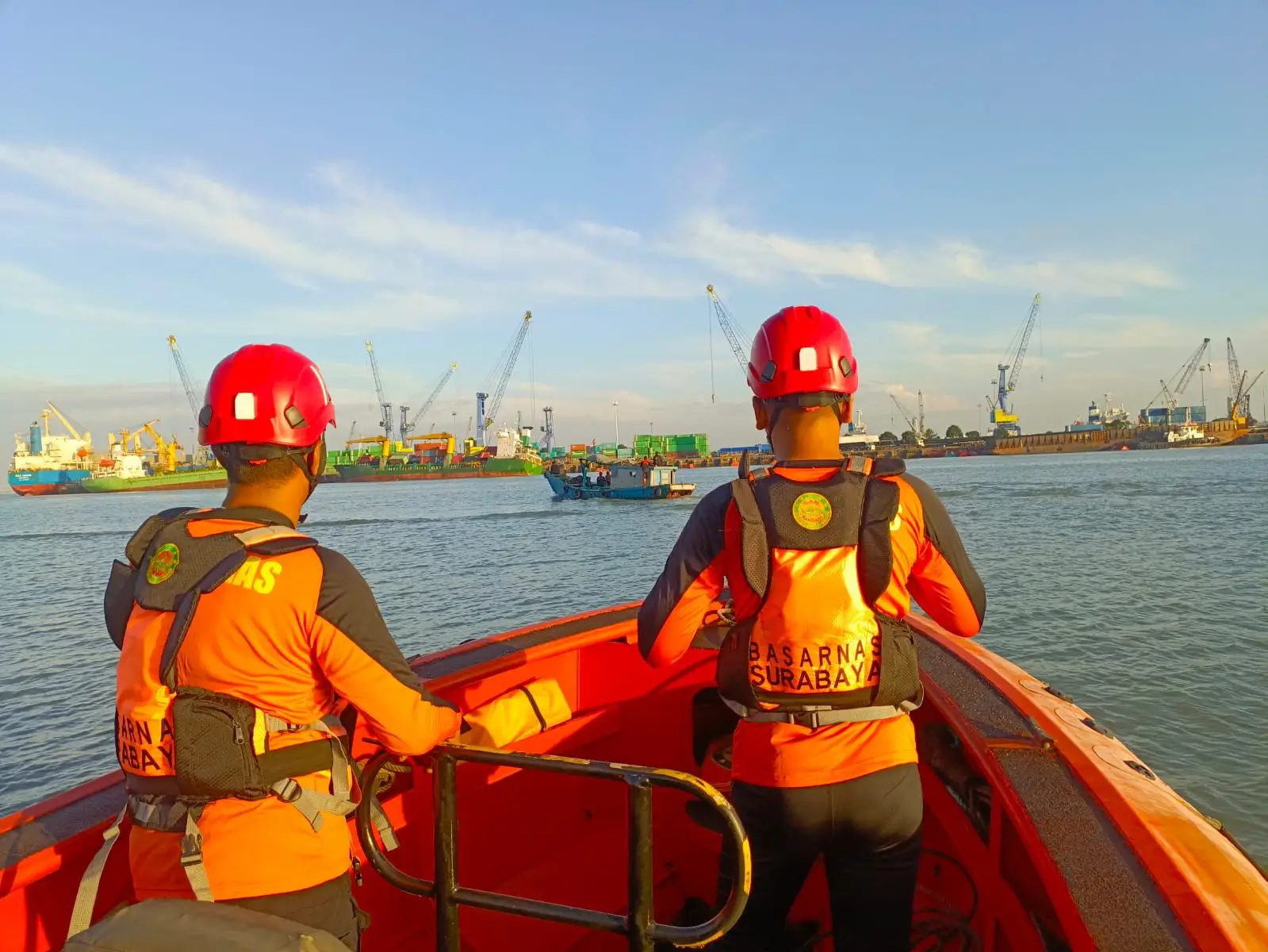 Tim SAR Gabungan Berhasil Temukan Korban Tenggelam di Perairan Dermaga Jamrud Selatan Korban Tenggelam