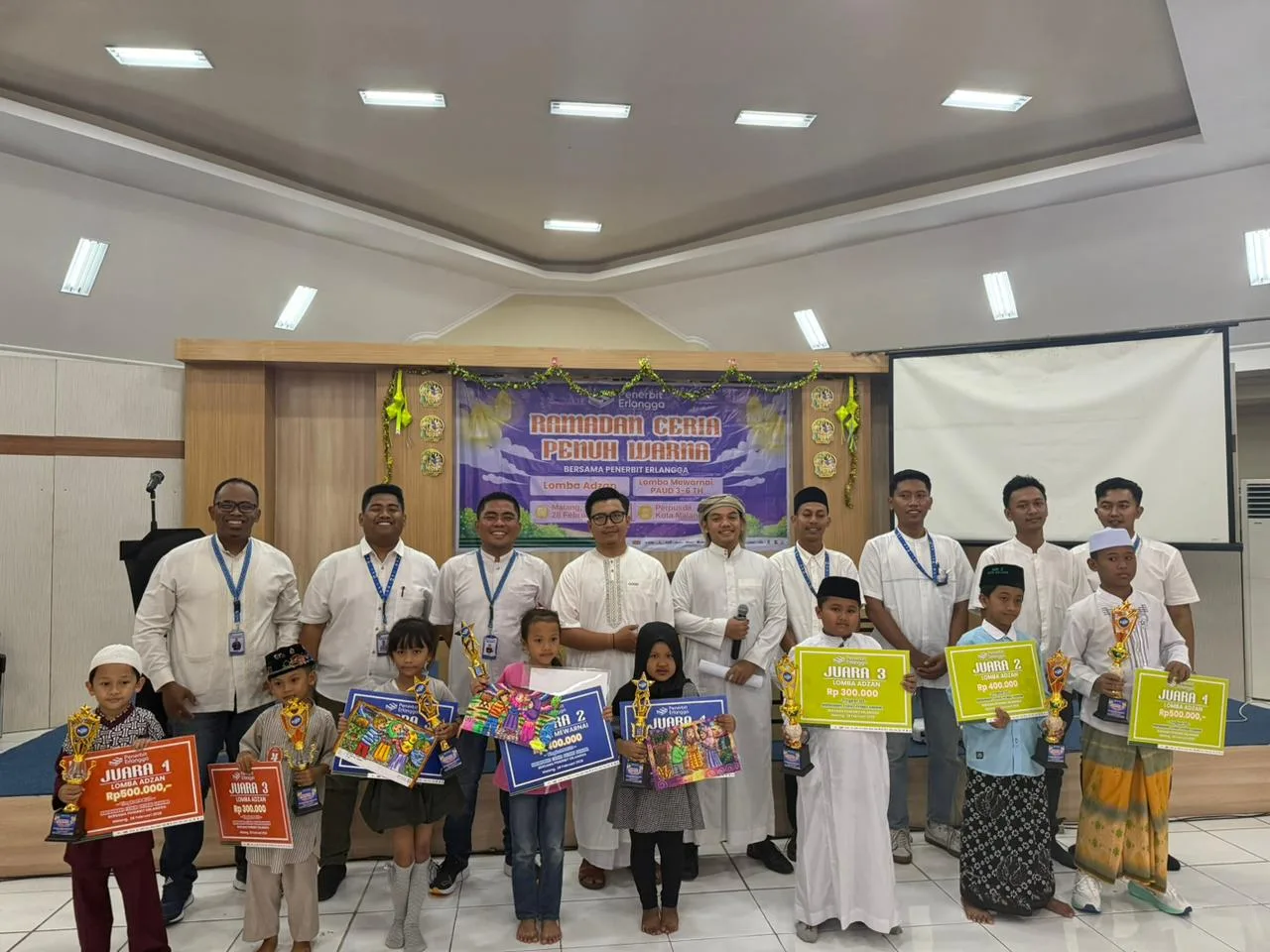 Penerbit Erlangga Gelar Ramadan Ceria Penuh Warna di Perpusda Kota Malang, Dukung Bakat dan Kreativitas Siswa