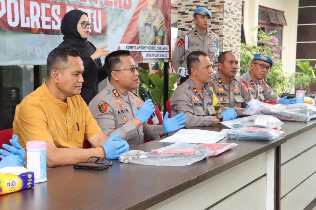 Polres Batu rilis pelaku pemukulan Mapolres siang tadi