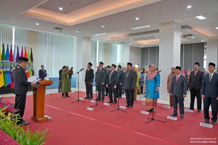 Perkuat Integritas Akademik, Rektor UM Lantik Barisan Pejabat Baru
