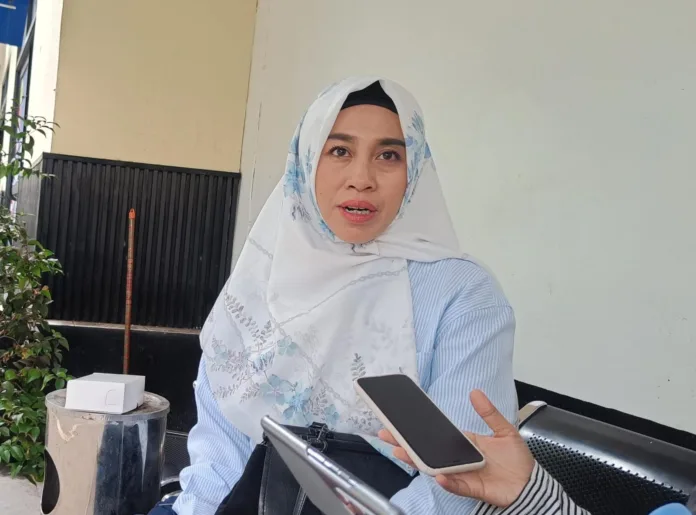 Belum Dapat Penangguhan Penahanan, Istri Yai Mim Setia Kirim Obat dan Lauk