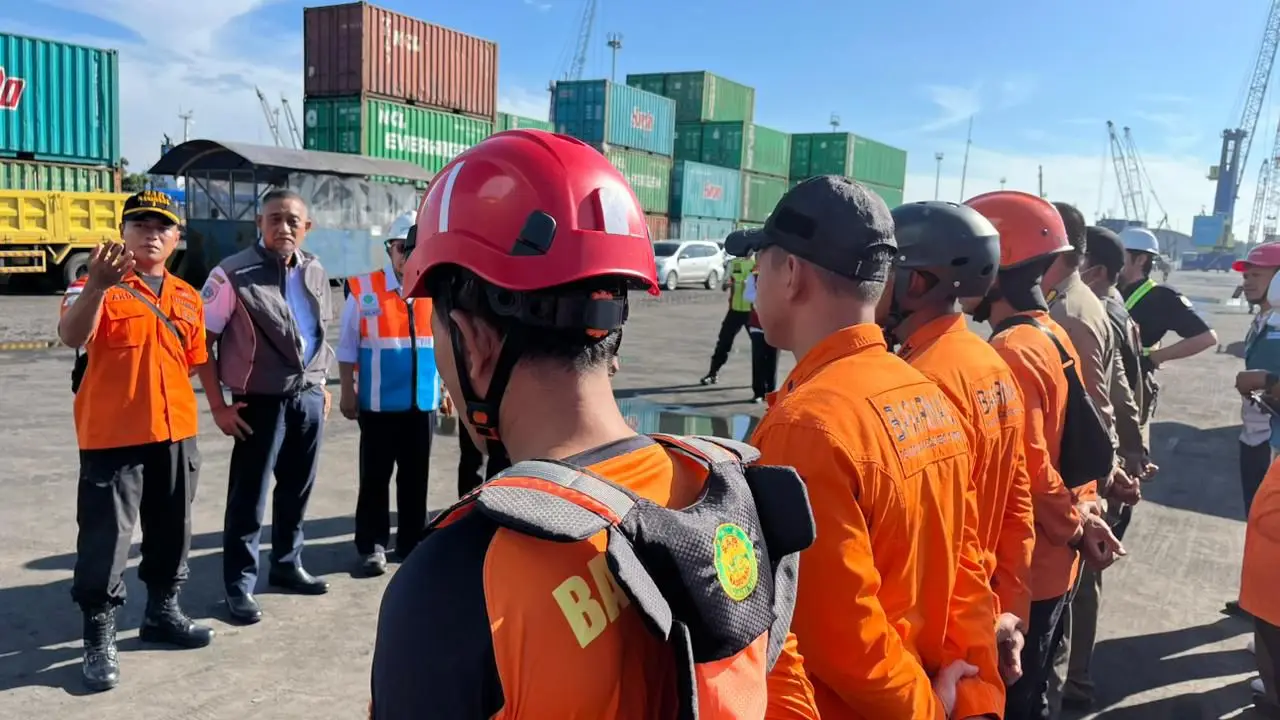 Tim SAR Gabungan Berhasil Temukan Korban Tenggelam di Perairan Dermaga Jamrud Selatan Korban Tenggelam