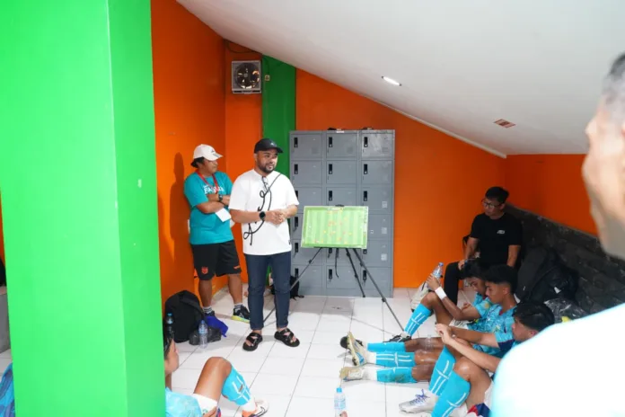 Tahan Imbang PS Mojokerto Putra; Heli Suyanto Apresiasi Performa Persikoba Kota Batu