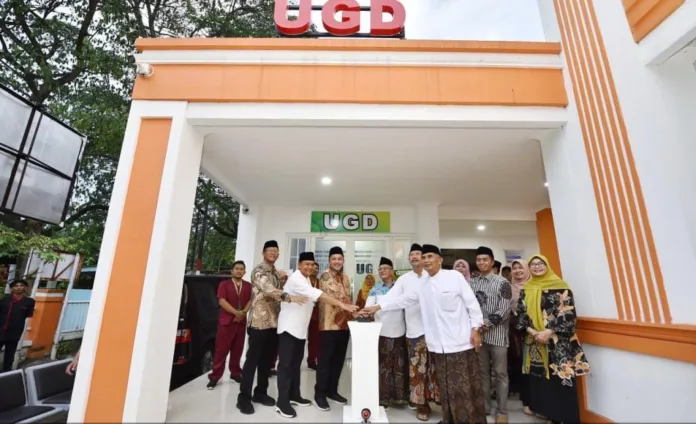 Bupati Rusdi Resmikan UGD 24 Jam di 33 Puskesmas Kabupaten Pasuruan, Layanan Darurat Kini Siaga Nonstop Bupati Rusdi Resmikan UGD 24 Jam di 33 Puskesmas Kabupaten Pasuruan, Layanan Darurat Kini Siaga Nonstop