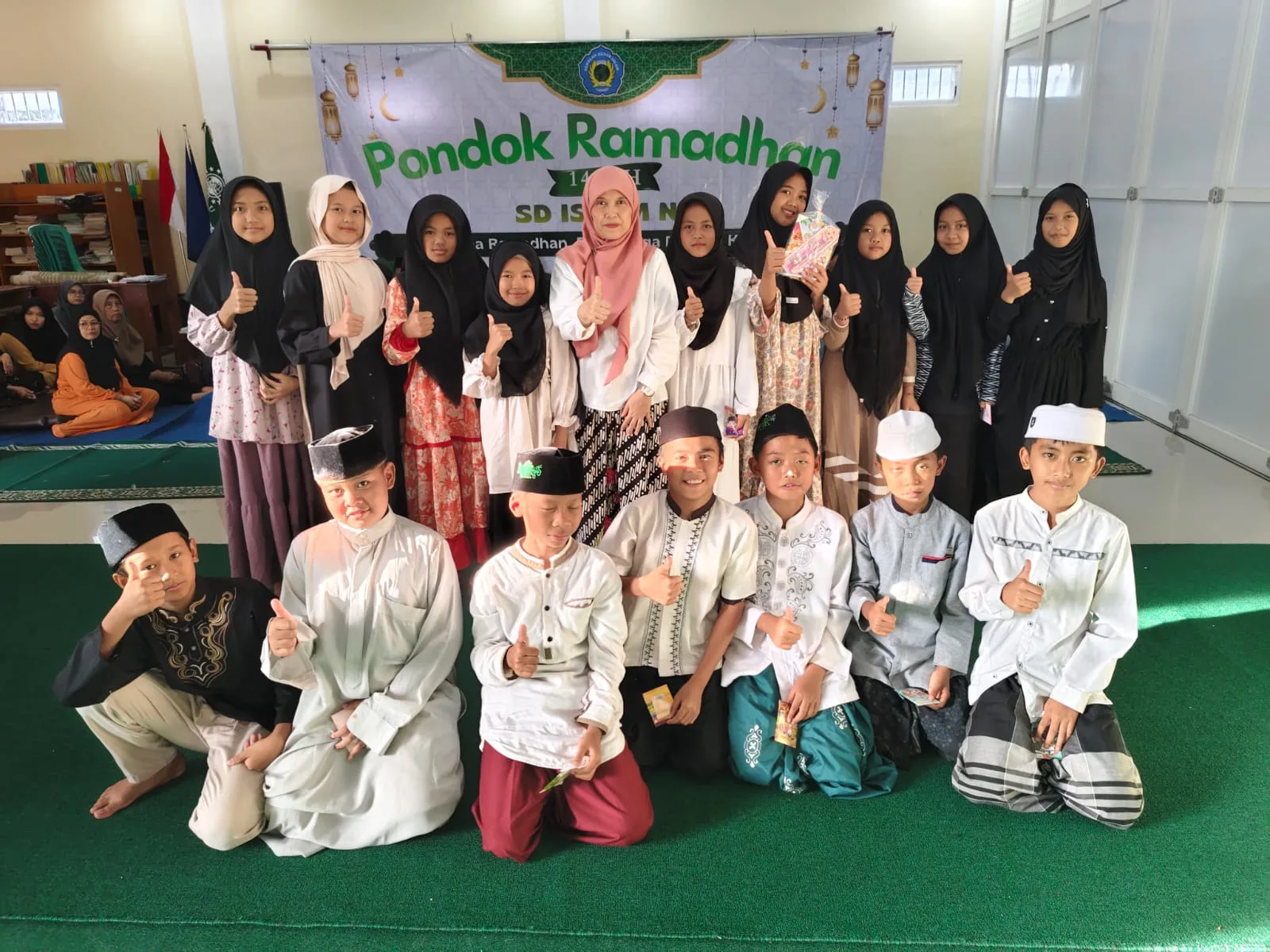 Safari Ramadan MTs Almaarif 01 Singosari Meriah, Kunjungi SDI Almaarif 01 dan SDI NU Lawang