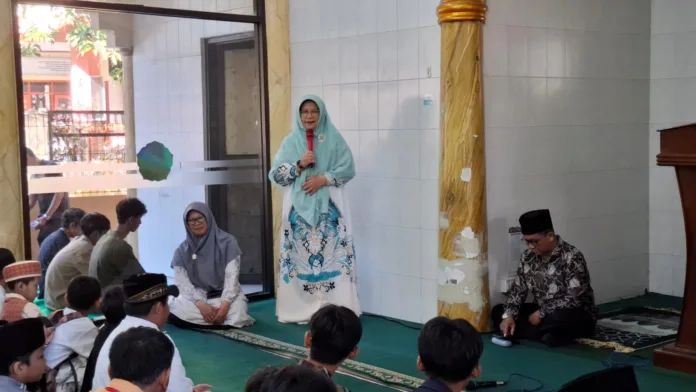 Mengharukan, Cara SD dan SMP Insan Amanah Menjaga Martabat Kaum Duafa Mengharukan, Cara SD dan SMP Insan Amanah Menjaga Martabat Kaum Duafa