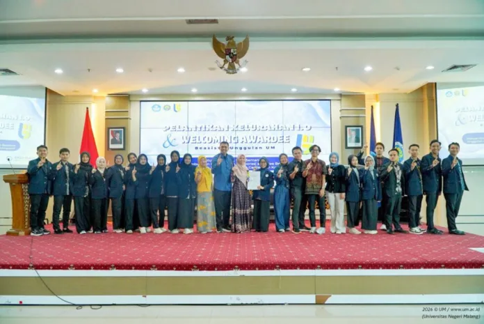 Perkuat Jejaring Mahasiswa Berprestasi, Pengurus Kelurahan Beasiswa Unggulan UM Resmi Dilantik Perkuat Jejaring Mahasiswa Berprestasi, Pengurus Kelurahan Beasiswa Unggulan UM Resmi Dilantik