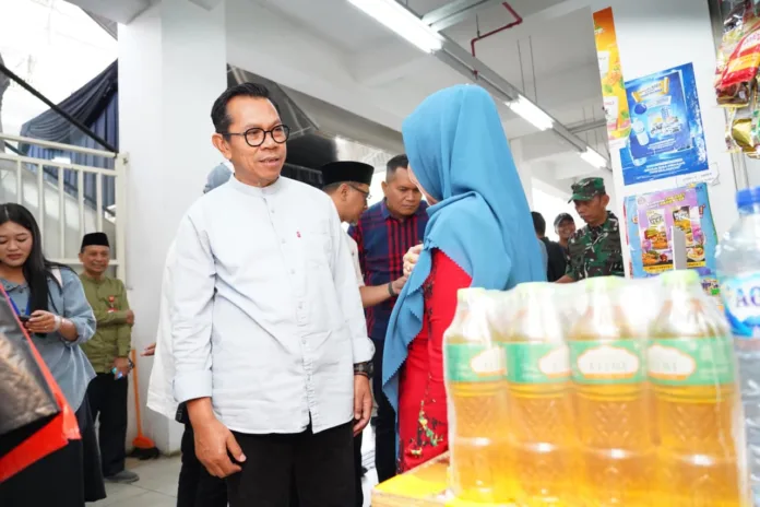 Operasi Pasar Murah Pemkot Batu; Jaga Stabilitas Harga Pangan Jelang Idul Fitri 2026 Operasi Pasar Murah Pemkot Batu; Jaga Stabilitas Harga Pangan Jelang Idul Fitri 2026