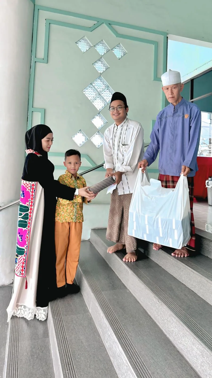 QRIS Masuk Surga: Cara Unik Wali Murid SD Insan Amanah Lipat Gandakan Pahala QRIS Masuk Surga