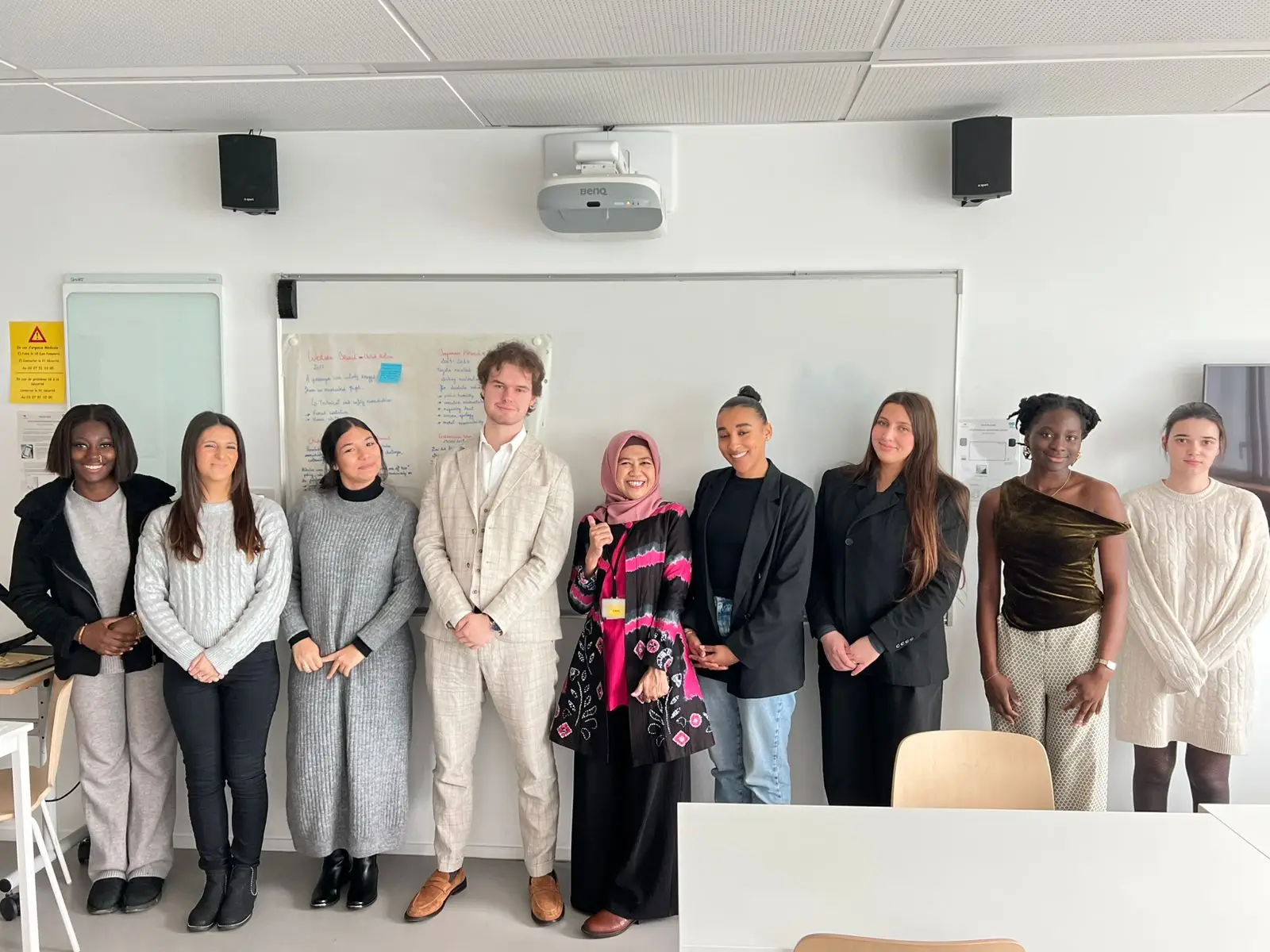 Dosen Polinema Jadi Visiting Lecturer di UPHF Prancis, Kupas Strategi Pemasaran Global Lintas Budaya