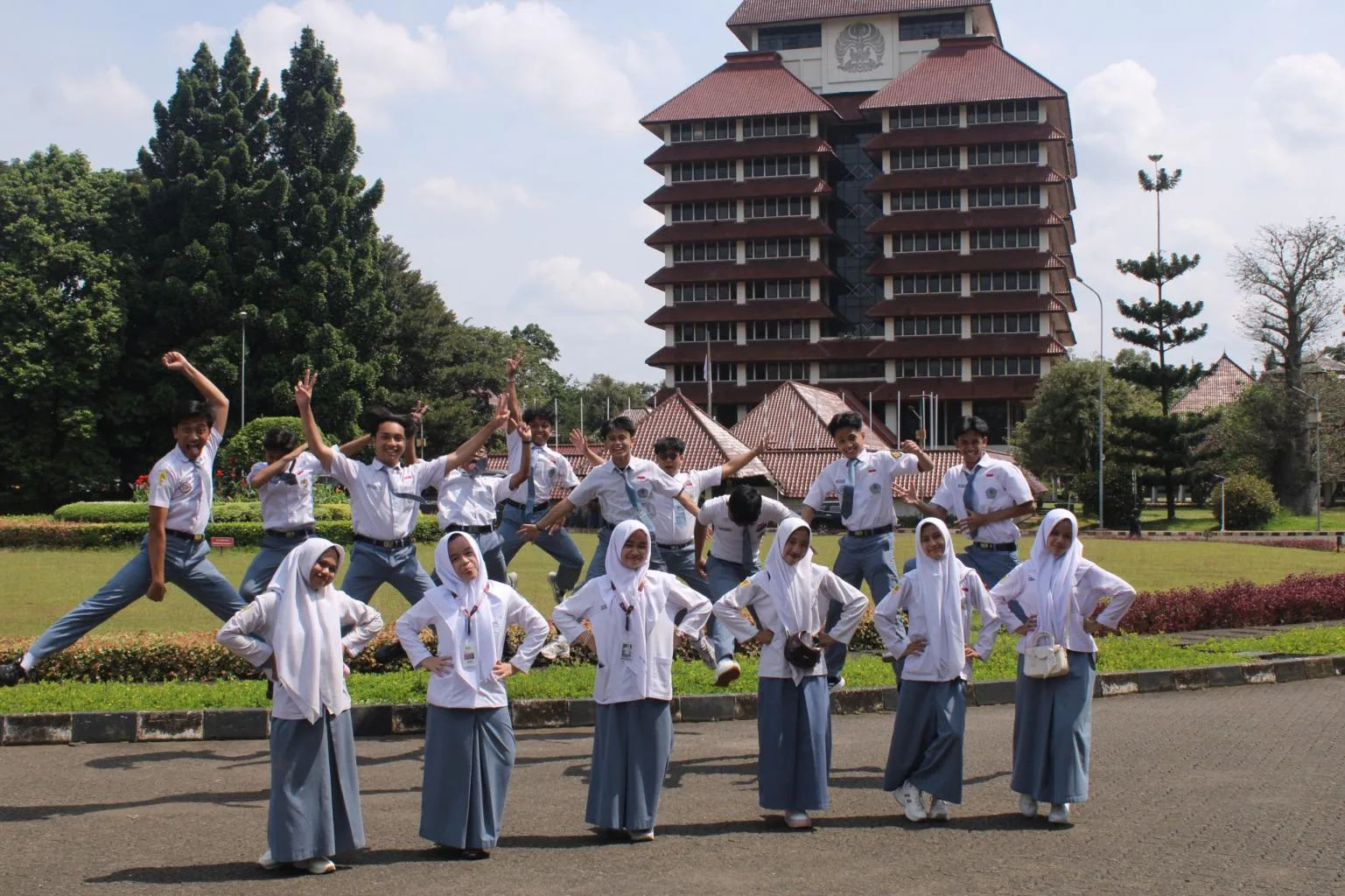 314 Siswa MAN Kota Batu Kunjungi Universitas Indonesia, Rasakan Langsung Atmosfer Kampus Impian