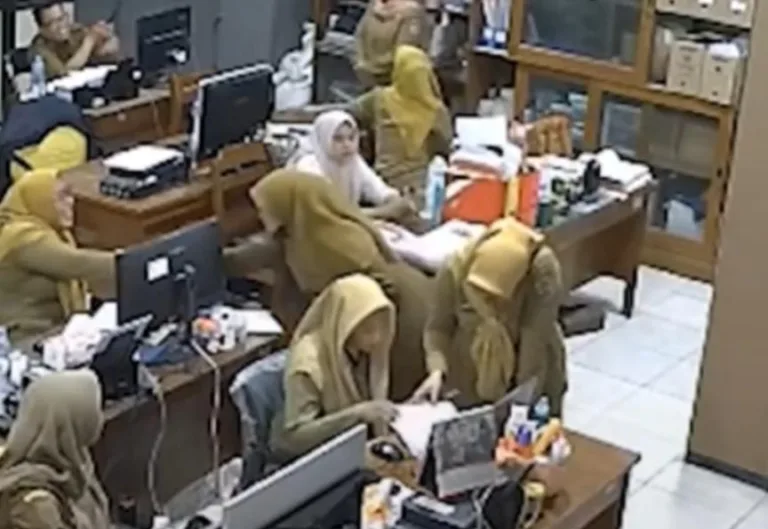 9 Warga Gresik Tertipu Rekrutmen ASN, Rugi hingga Rp150 Juta: BKPSDM Pastikan Semua Jalur Resmi