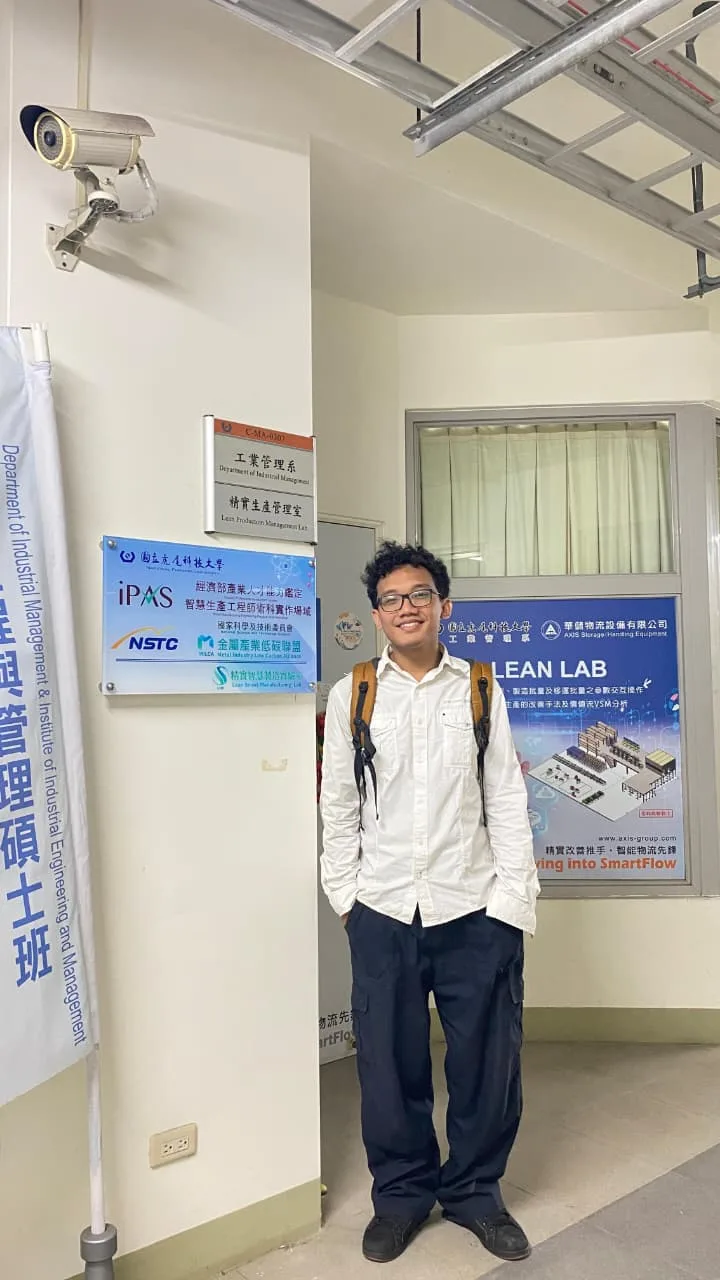 Mahasiswa UMM Kembangkan Machine Learning Semikonduktor di Lab Rahasia Taiwan Mahasiswa UMM Kembangkan Machine Learning Semikonduktor di Lab Rahasia Taiwan