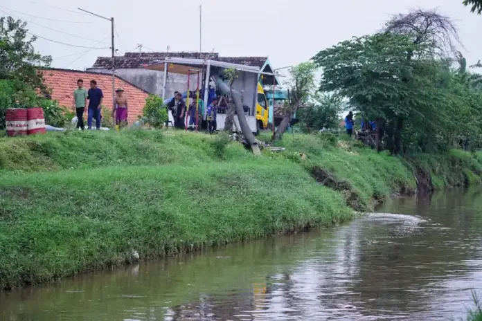 Atasi Banjir Tahunan, Jembatan Buk Wedi Pasuruan Segera Ditinggikan Atasi Banjir Tahunan, Jembatan Buk Wedi Pasuruan Segera Ditinggikan
