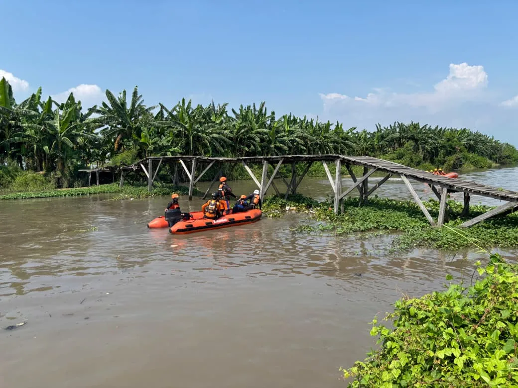 Pencarian Balita,Tenggelam,Sungai Kalidawir Sidoarjo