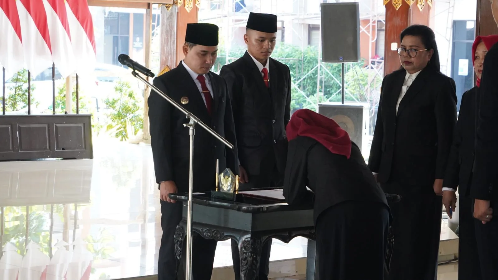 91 PNS Mojokerto Resmi Dilantik, Gus Barra: ASN Harus Jadi Pelayan Masyarakat yang Adaptif