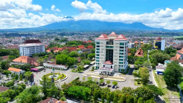 Rahasia di Balik Lompatan Global Universitas Negeri Malang Rahasia di Balik Lompatan Global Universitas Negeri Malang