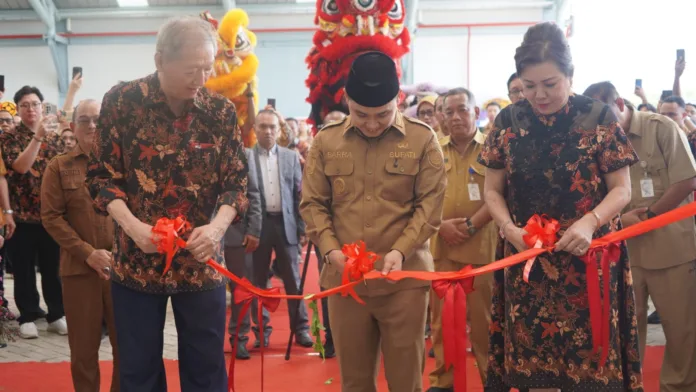 Investasi Kabupaten Mojokerto 2025 Tembus Rp4,45 Triliun, Serap 16 Ribu Tenaga Kerja dan Dorong Ekonomi 6,5 Persen Investasi Kabupaten Mojokerto 2025 Tembus Rp4,45 Triliun, Serap 16 Ribu Tenaga Kerja dan Dorong Ekonomi 6,5 Persen