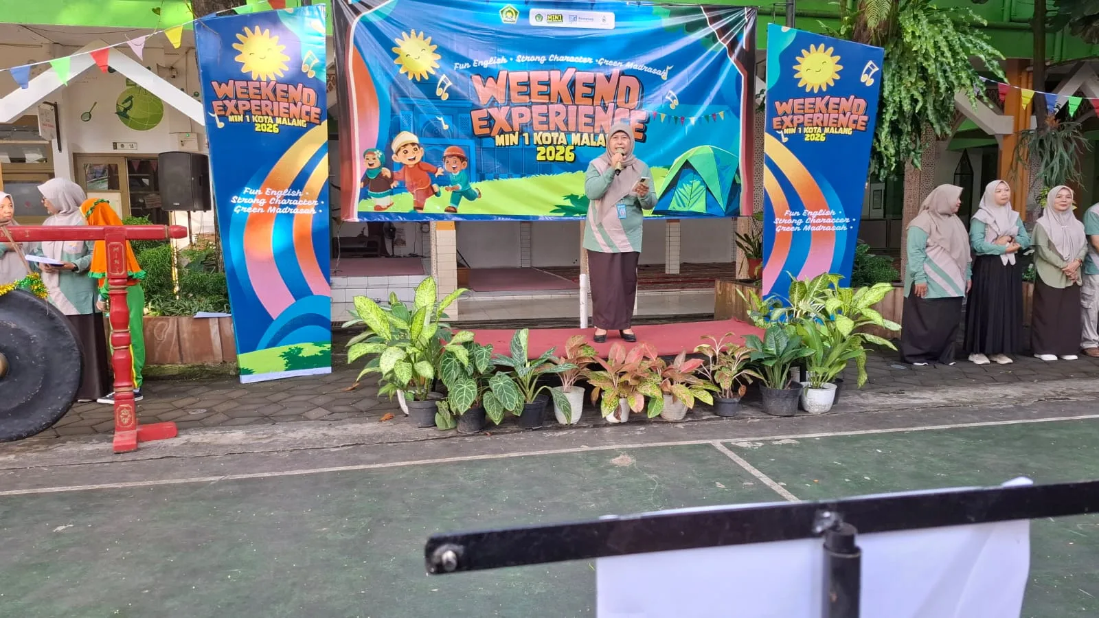 Saat Siswa MIN 1 Kota Malang “Keminggris”