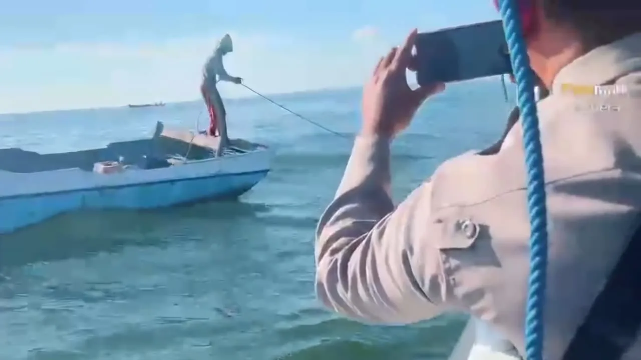 Nelayan Pasuruan Ditangkap Satpolairud, Gunakan Jaring Trawl Ilegal