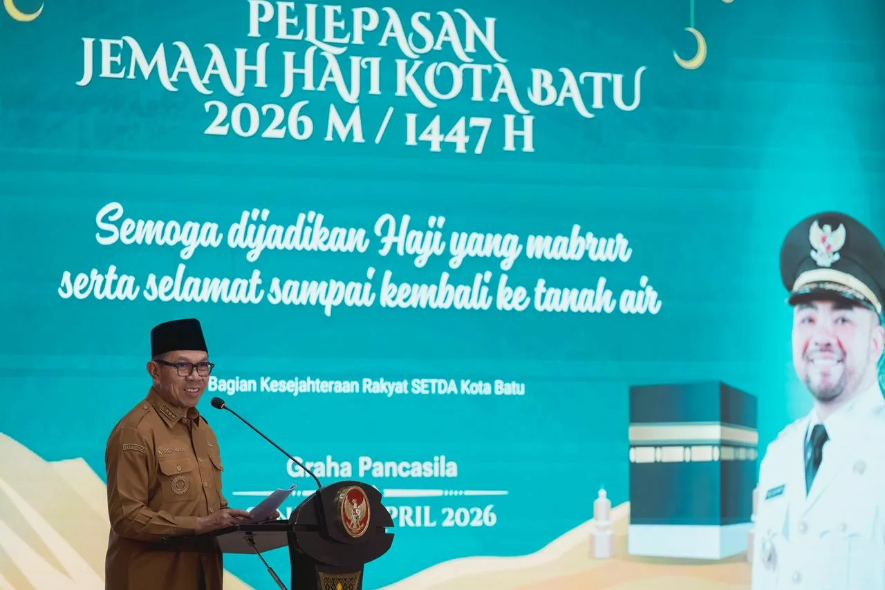 Pemkot Batu Lepas 226 Calon Jemaah Haji 2026, Wali Kota Nurochman Turut Serta
