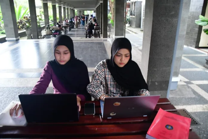 Tekan Konsumsi BBM, Universitas Brawijaya Berlakukan Kuliah Daring Mulai Senin Besok Tekan Konsumsi BBM, Universitas Brawijaya Berlakukan Kuliah Daring Mulai Senin Besok