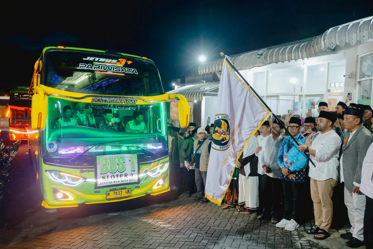 Menanti 14 Tahun, Wali Kota Nurochman Berangkat Haji Bersama 226 Warga Batu
