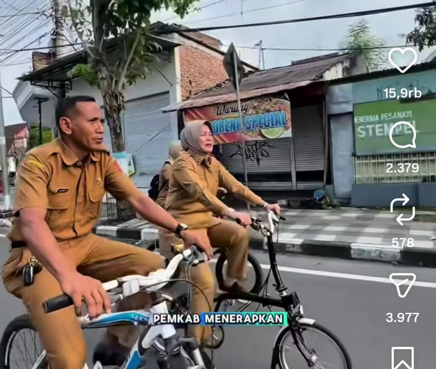 Viral Gowes ke Kantor, Kunci Mobil Ajudan Wakil Bupati Bojonegoro Jadi Sorotan Netizen Viral Gowes ke Kantor, Kunci Mobil Ajudan Wakil Bupati Bojonegoro Jadi Sorotan Netizen