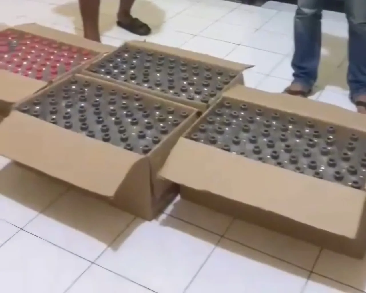 Polsek Purworejo Sita 255 Botol Arak Bali Ilegal dari Penjualan Online