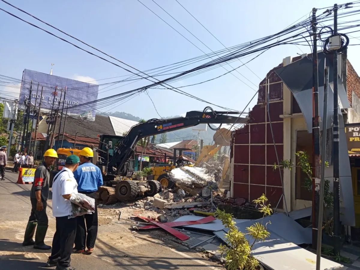 Atasi Kemacetan dan Percantik Simpang Empat Patih Kota Batu