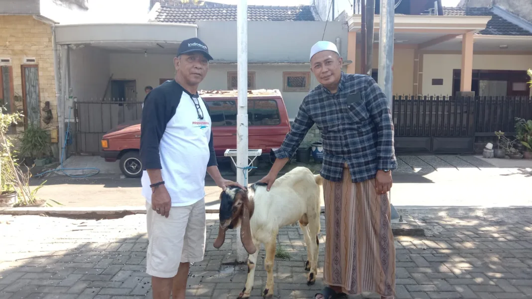 AKP Totok Hariyanto Gandeng Wartawan, Semarakkan Iduladha AKP Totok Hariyanto Gandeng Wartawan, Semarakkan Iduladha