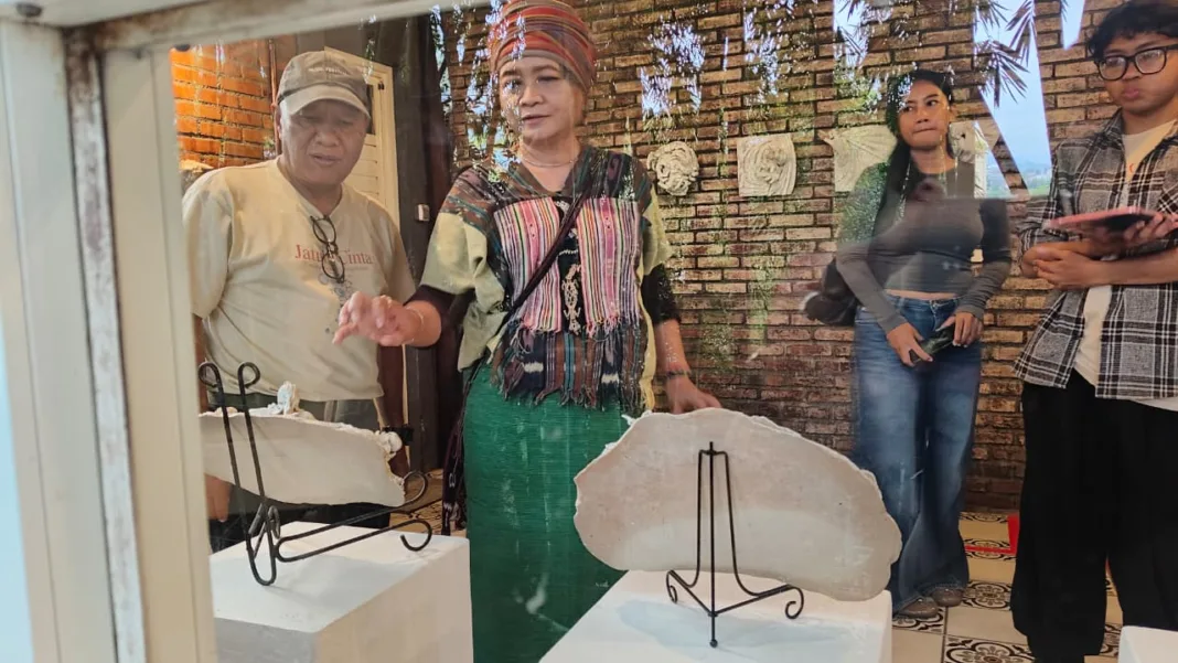 Dedikasi Tanpa Batas: Muchlis Arif Hidupkan Sukahati Art Space dan Bersiap Gelar Pameran Besar Dedikasi Tanpa Batas: Muchlis Arif Hidupkan Sukahati Art Space dan Bersiap Gelar Pameran Besar