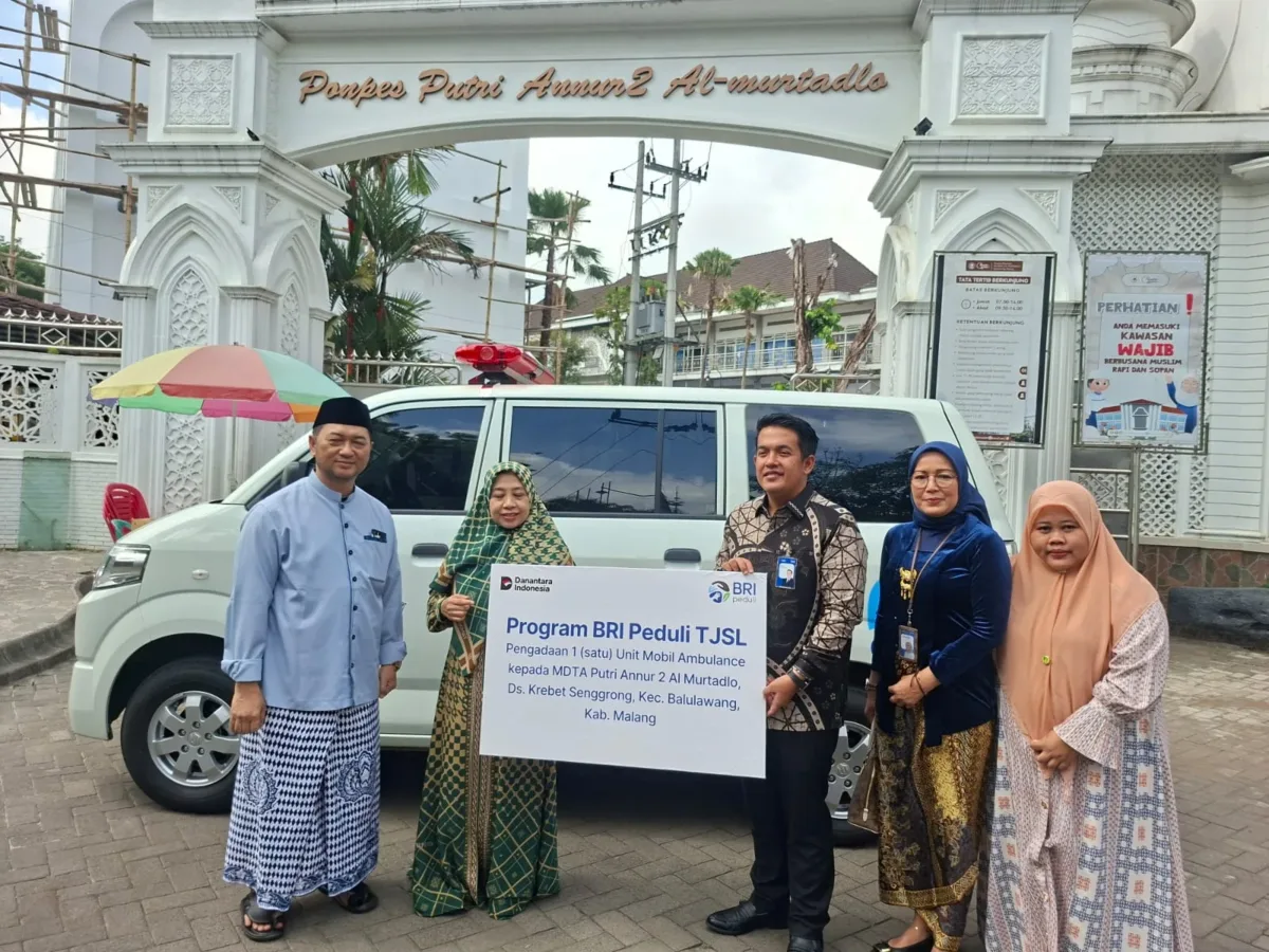 Ribuan Santri Ponpes An Nur 2 Bululawang Kini Punya Ambulance Baru dari BRI