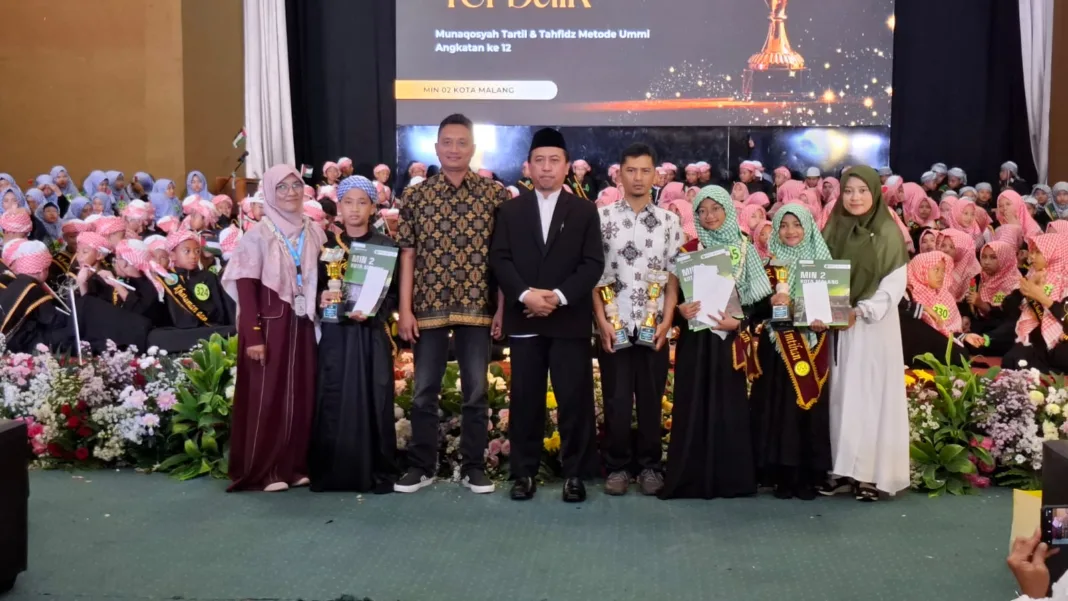 Mengetuk Pintu Langit: Cahaya Alquran di Wajah Siswa MIN 2 Kota Malang Mengetuk Pintu Langit: Cahaya Alquran di Wajah Siswa MIN 2 Kota Malang
